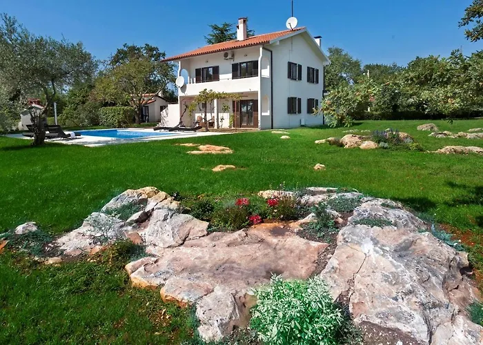 公寓 Doris With Private Pool And Large Garden *
