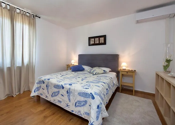 Doris With Private Pool And Large Garden 公寓 Nova Vas (Porec)