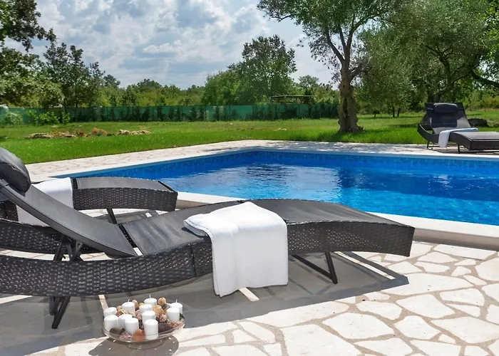公寓 Doris With Private Pool And Large Garden *