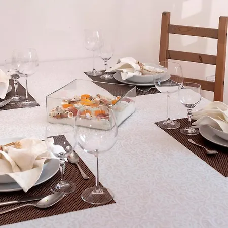 Doris With Private Pool And Large Garden Nova Vas (Porec)