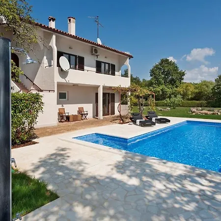 Doris With Private Pool And Large Garden * Nova Vas (Porec)