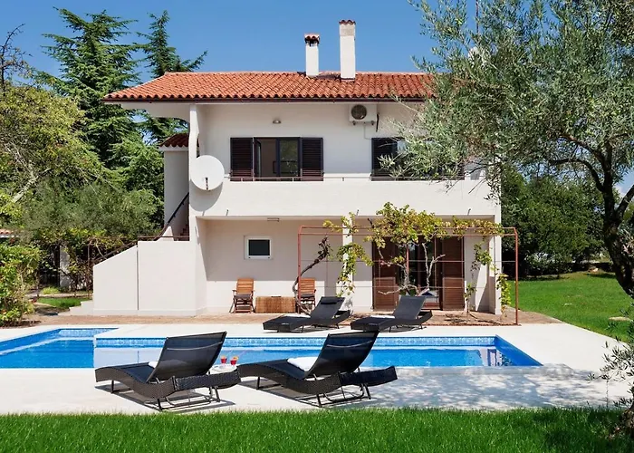 Doris With Private Pool And Large Garden Apartamento Nova Vas (Porec)